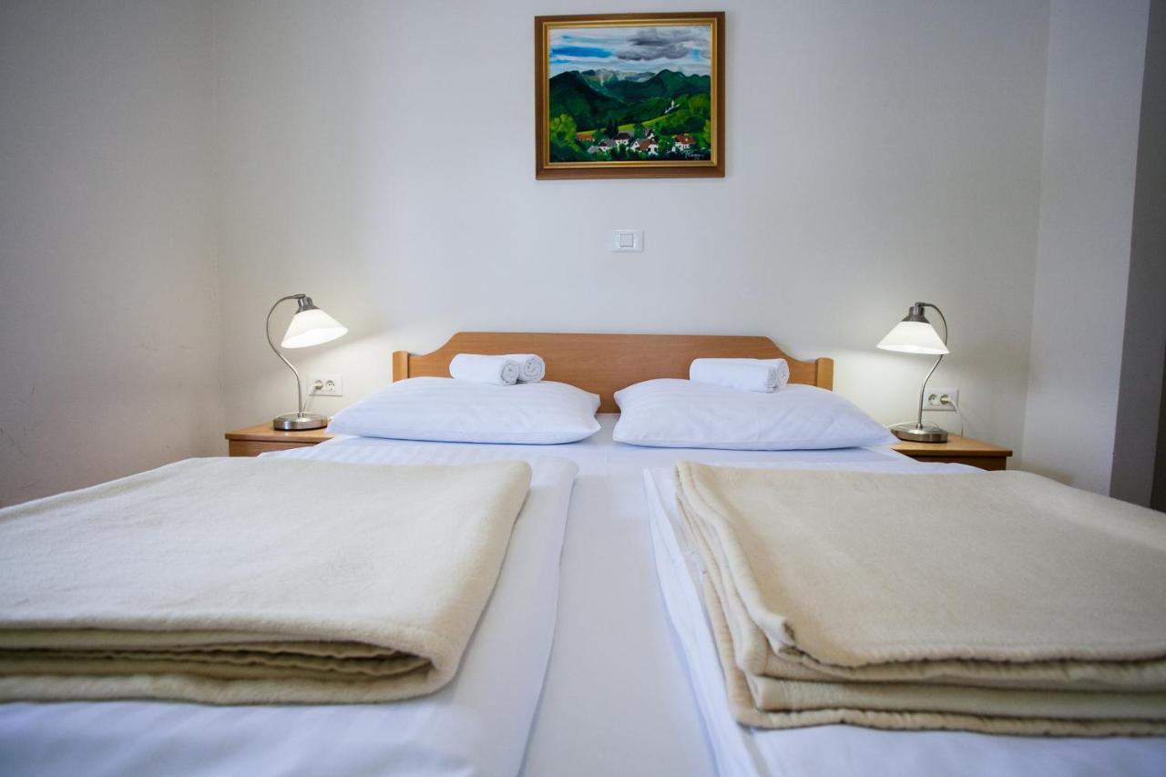 B&B Pod Skalo Камник Экстерьер фото