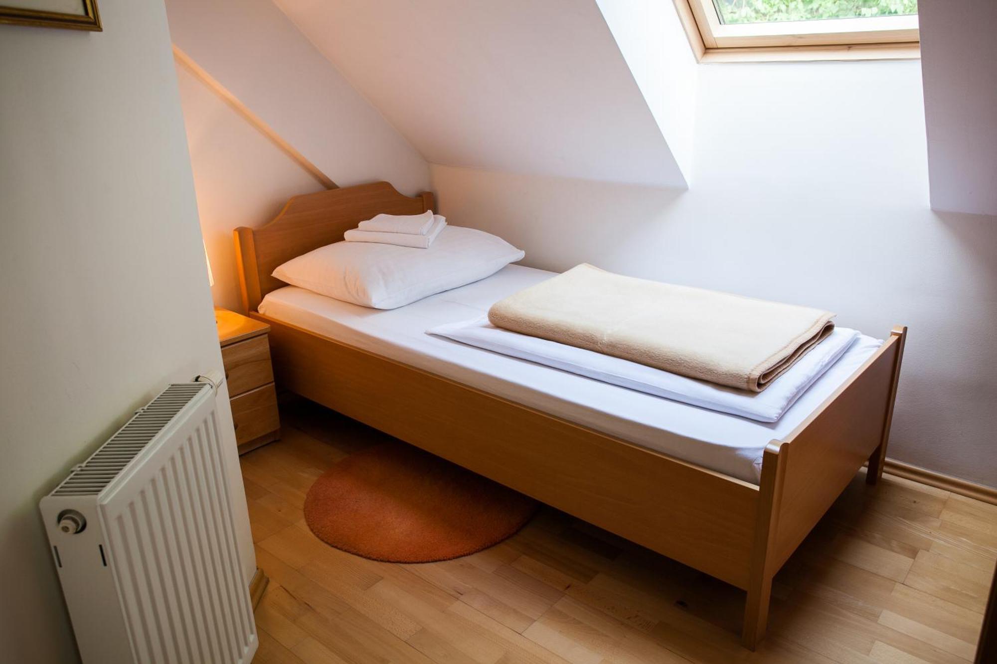 B&B Pod Skalo Камник Номер фото